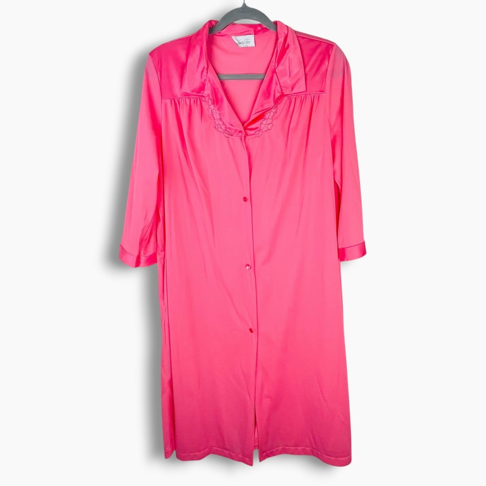 Vintage Vanity Fair Pink Button Front Nightgown Robe Large House Coat
